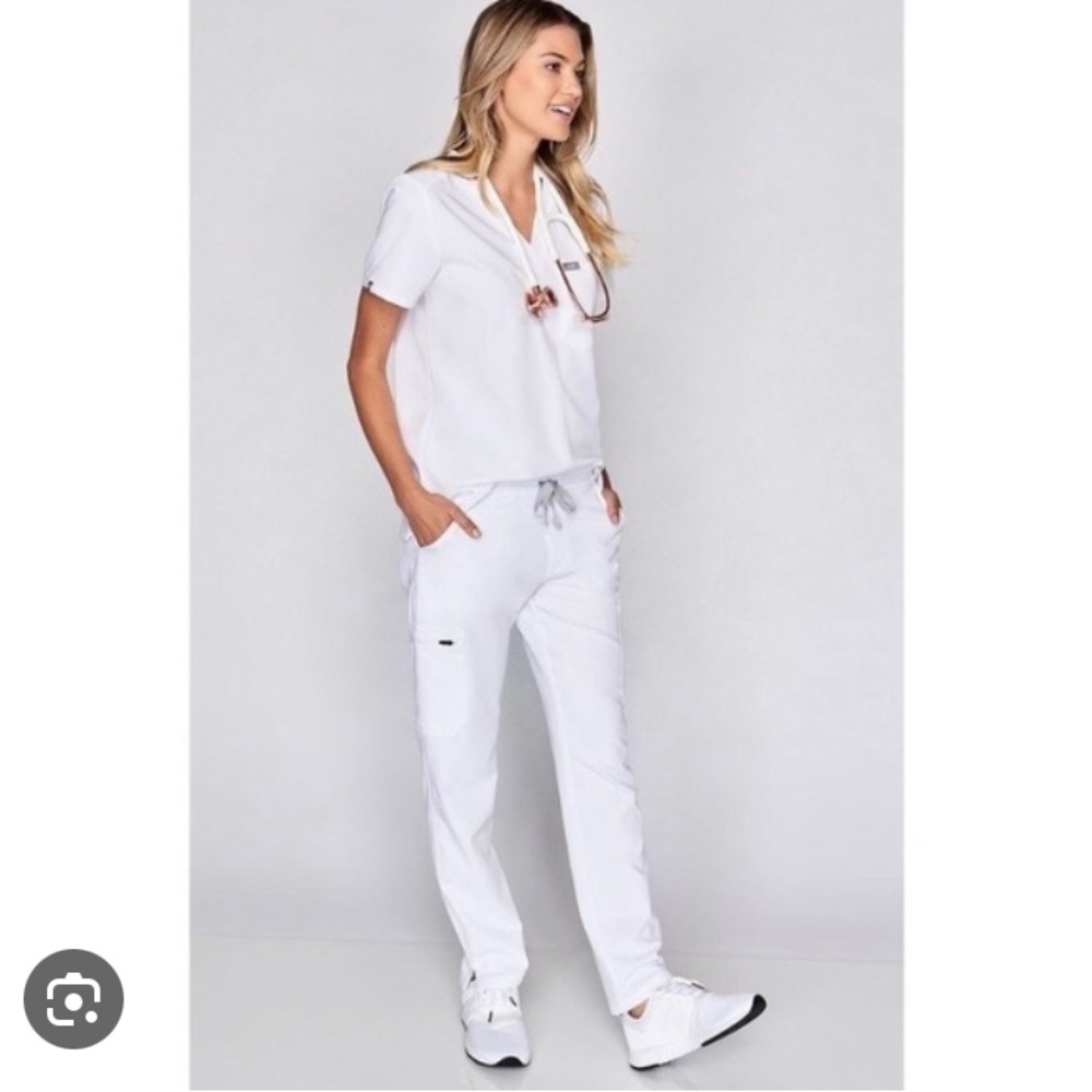 Figs Women's Skinny Scrub Pants in White